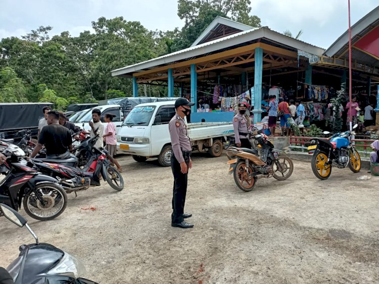 Berikan Rasa Aman, Polsek Alor Selatan Laksanakan Patroli dan PAM Pasar