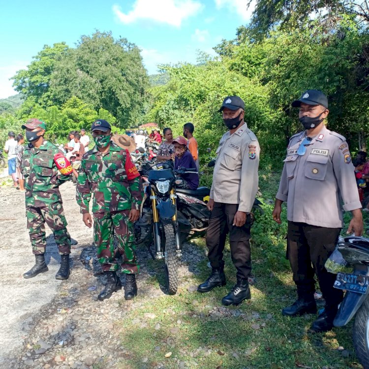 Rutin Gelar Pendisiplinan di Pasar, Polsek Alor Timur Laksanakan Patroli