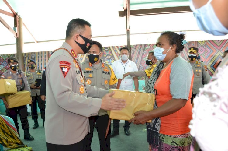 Produktif di Masa Sulit, Kapolda NTT Puji Kreativitas Ibu-ibu dari Besipae