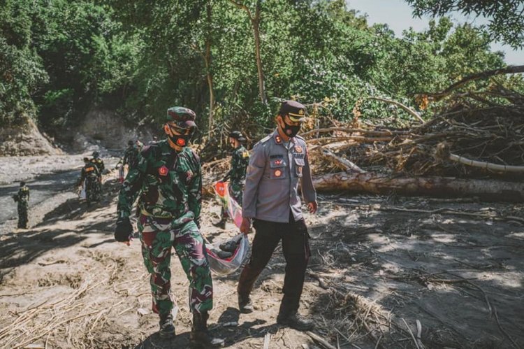 TNI POLRI Selalu Bersinergi Hadir Untuk Rakyat