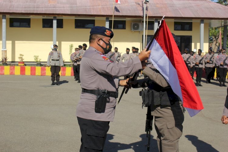 Dansat Brimob Polda NTT Lepas Puluhan Personel BKO Pengamanan Perbatasan RI-RDTL