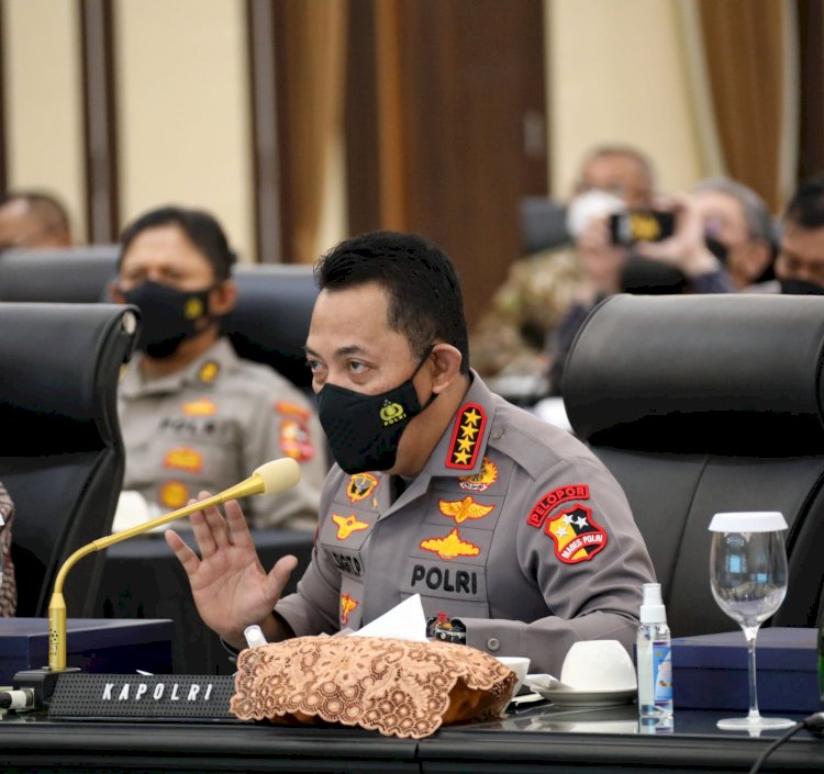 Rapat Lintas Sektoral, Kapolri Paparkan Strategi Cegah Lonjakan Covid-19 Saat Nataru