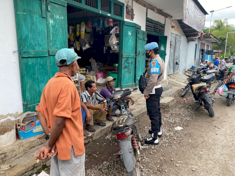 Jaga Keamanan Pasar, Polsek Pantar Timur Laksanakan Patroli