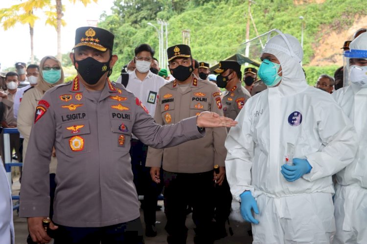 Cegah Omicron Lewat PPLN, Kapolri Pastikan Prokes dan Karantina di PLBN Entikong