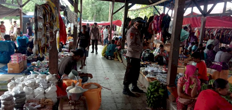 Beri Rasa Aman Polsek Alor Timur Laksanakan Patroli