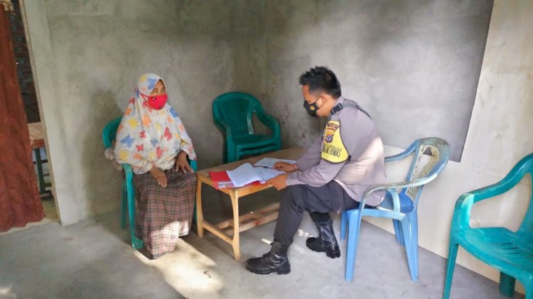 Bhabinkamtibmas Terus Sambang Warga Terkait Protokol Kesehatan