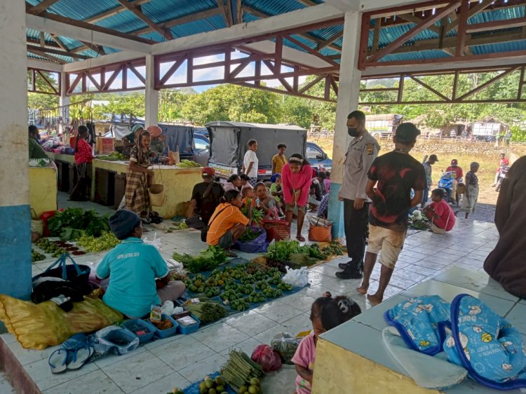 Polsubsektor lantoka, Polsek Alor Timur Melaksanakan Pengamanan Pasar Lantoka