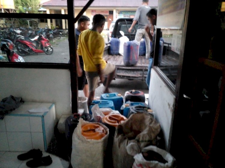 Jelang perayaan Paskah dan Idul Fitri Polres Alor berhasil mengamankan ratusan Liter Miras