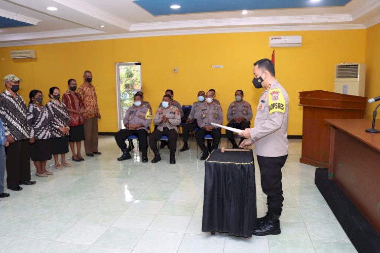 Ketua dan Pengurus Persatuan Purnawirawan Polri Cabang Alor, Dikukuhkan Oleh Kapolres Alor