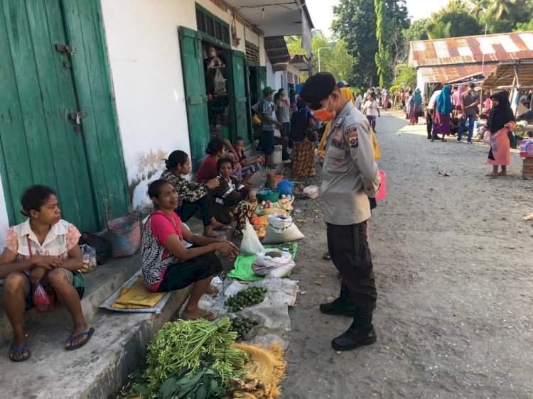 Beri Rasa Aman Pada Masyarakat, Personel Polsek Pantar Melaksanakan Pengamanan Pasar