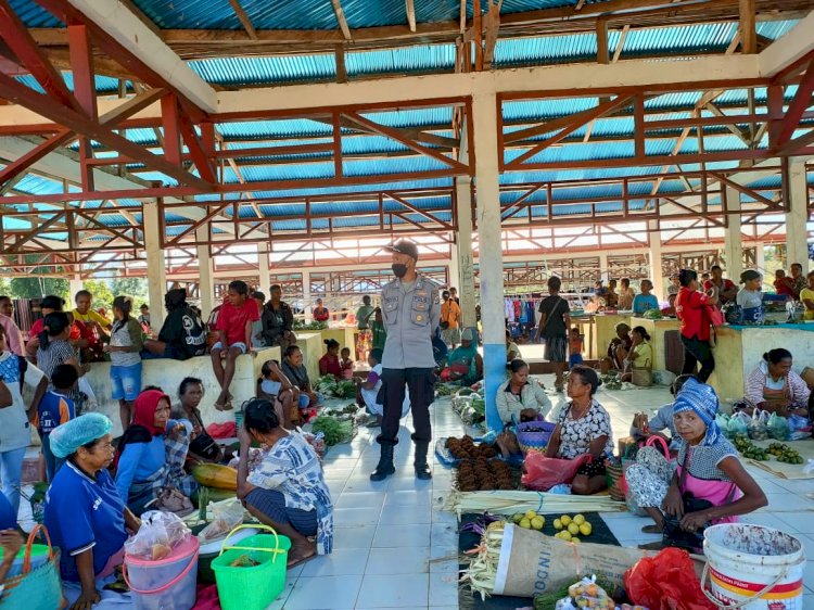 Pospol Lantoka, Polsek Alor Timur Laksanakan Pengamanan Pasar Lantoka