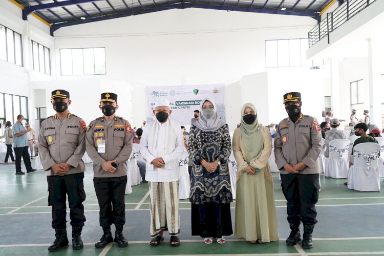 TNI-Polri dan Kemenkes Gelar Baksos Kesehatan di Banten