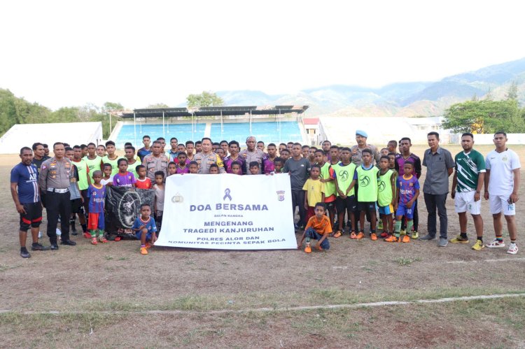 Polres Alor Gelar Doa Bersama Pasca Tragedi di Stadion Kanjuruhan