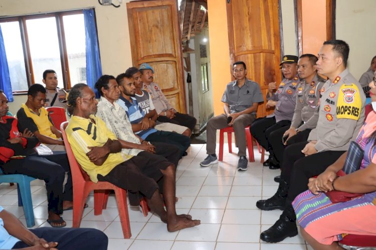 Dengar Keluhan Warga, Kapolres Alor Tatap Muka Langsung Dengan Masyarakat