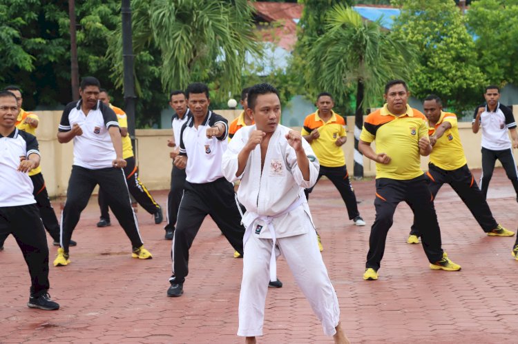 Jaga Kebugaran dan Asah Kemampuan, Polres Alor Laksanakan Latihan Beladiri Polri