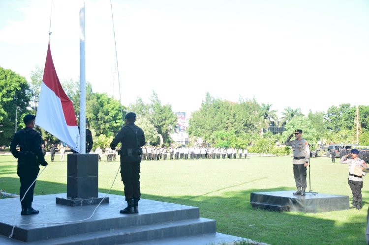 Tanamkan Nilai Kebangsaan, Polda NTT Gelar Upacara Bendera Bulanan