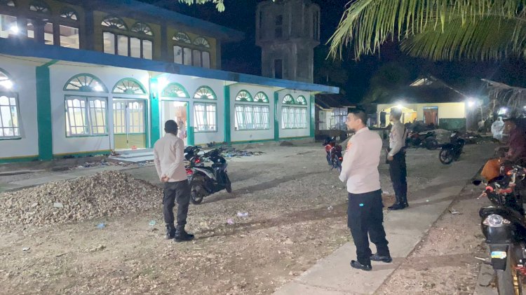 Beri Rasa Aman Saat Sholat Tarawih, Polsek Pantar Barat Laksanakan Pengamanan