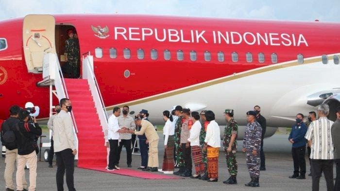 Tiba di Labuan Bajo, Presiden RI dan Ibu Negara Disambut Kapolda NTT bersama Forkopimda