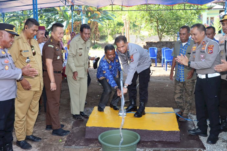 Dalam Rangka Hari Bhayangkara ke 77, Polres Alor Resmikan Bantuan Air Bersih