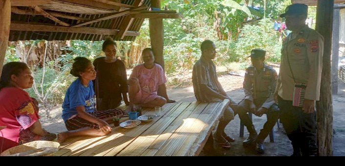 Personil Polsek Alor Timur Laut Laksanakan Kegiatan Patroli dan Sambang