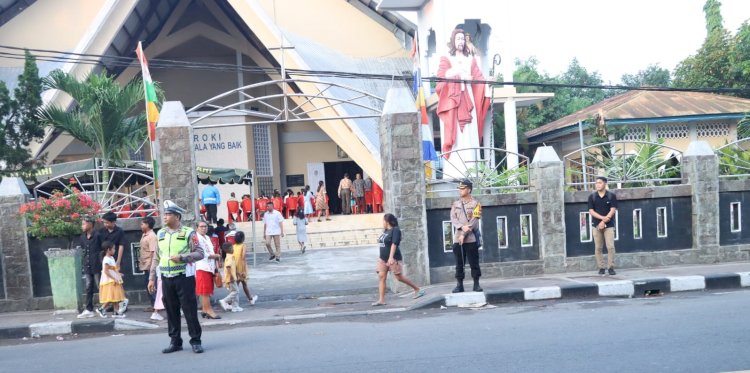 Pastikan Malam Natal Aman, Kapolres Alor Cek Keamanan Gereja