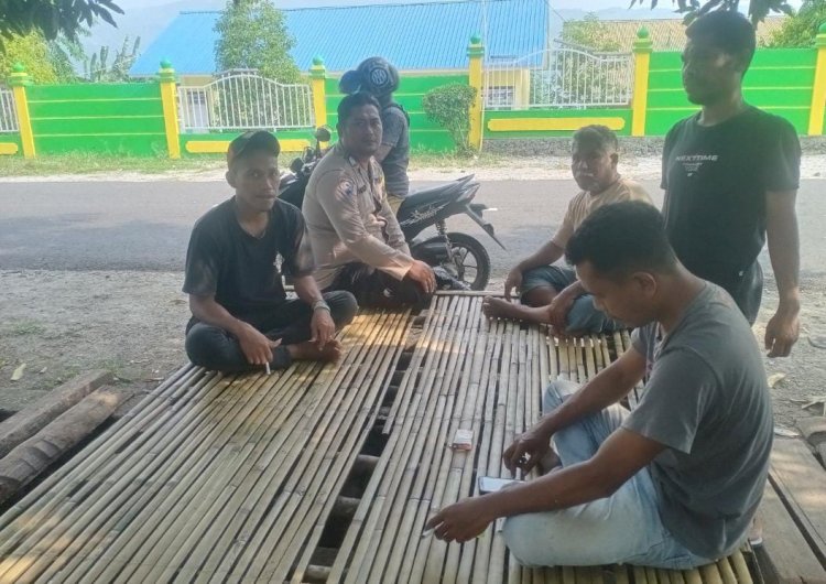 Bhabinkamtibmas Desa Ampera Himbau Warga Jaga Kerukunan dan Keamanan