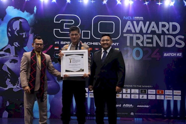 Kapolres Manggarai, AKBP Edwin Saleh, Raih Penghargaan Bergengsi dari Asia Choice Awards