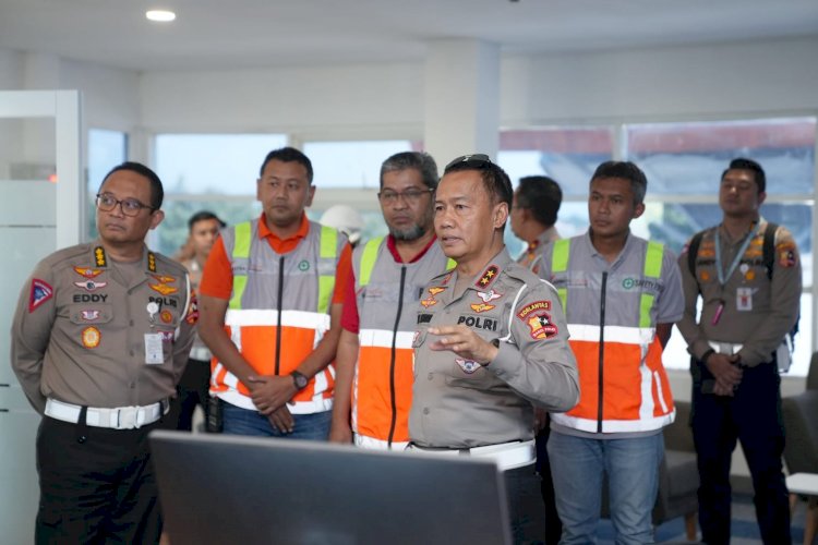 Tinjau Command Center, Kakorlantas Pastikan Pengamanan Operasi Ketupat Terkoordinasi