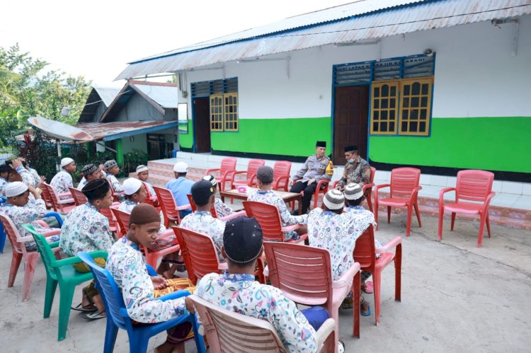 Kapolres Alor Berbagi di Panti Asuhan An'Nur Pada Bulan Suci Ramadan