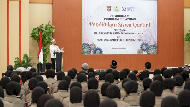 Program Pendidikan Siswa Qur’ani Cetak Polwan Berprestasi Dengan Keagamaan Kuat