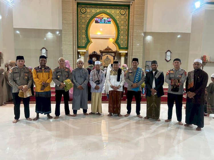 Polres Alor Gelar Safari Ramadhan di Masjid Agung Al-Fatah, Pererat Silaturahmi dan Kebersamaan
