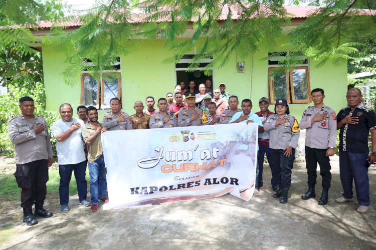 Kapolres Alor Gelar Kegiatan Jumat Curhat di Desa Alimmebung, Dengar Langsung Aspirasi dan Keluhan Warga