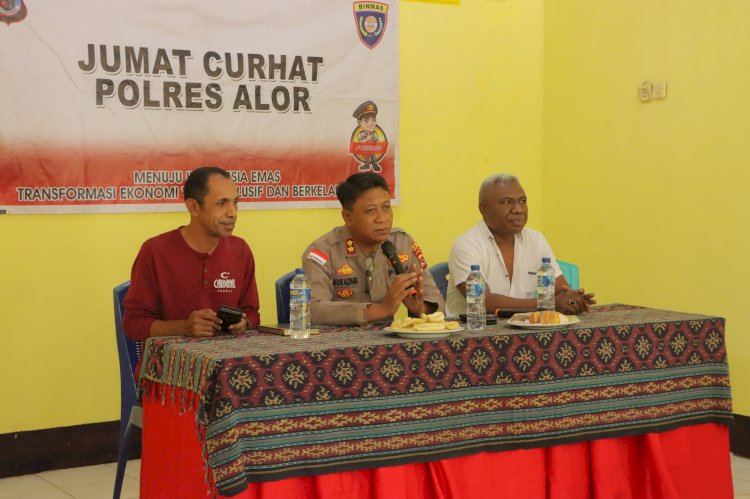Jumat Curhat Kapolres Alor di Kelurahan Mutiara Warga Sampaikan Dukungan Kepada Polres untuk terus Berantas Miras, Tawuran, Patroli Malam hingga Lapangan Pekerjaan.