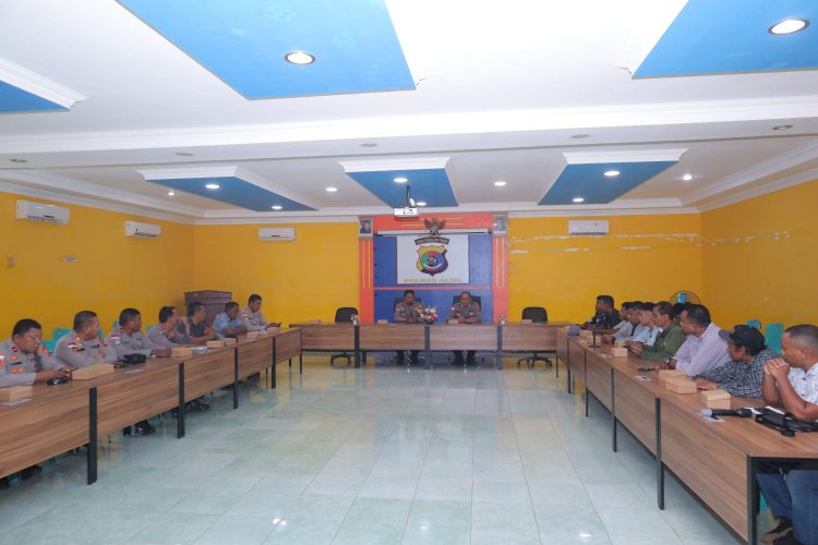 Polres Alor Gelar Rapat Koordinasi Tahap II Bersama Organisasi Kepemudaan di Kabupaten Alor terkait Kesiapan Pengamanan Natal 2025 dan Tahun Baru 2026