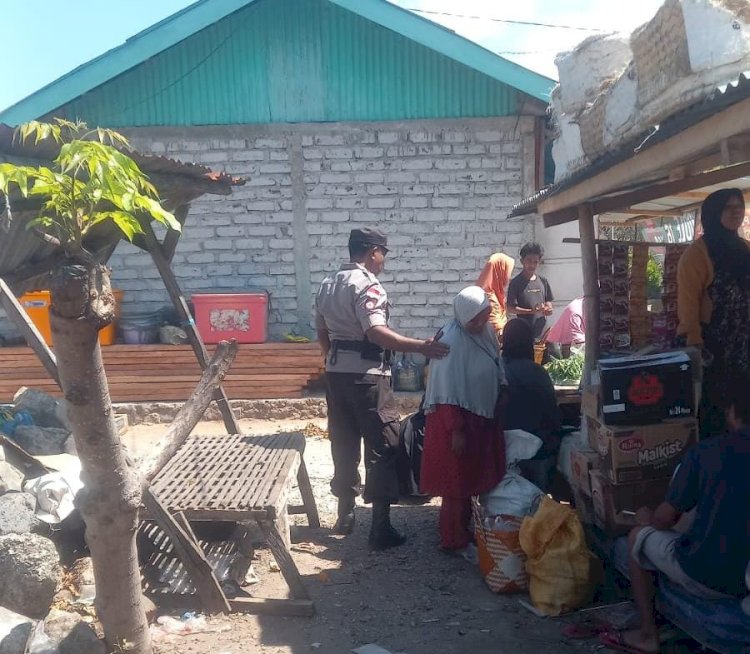Kanit Binmas Polsek ABAL Laksanakan Patroli dan Sambang di Pasar Tradisional serta Dermaga Penyeberangan Desa Alor Kecil