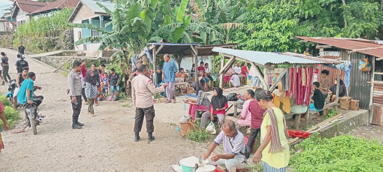 Patroli Rutin Polsek Pantar di Pasar Bakalang, Warga Diimbau Jaga Kamtibmas