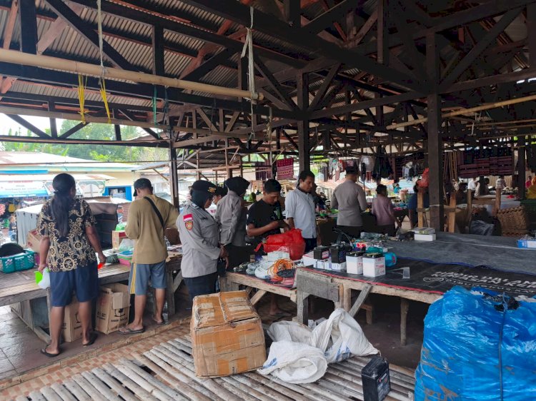 Polsek Alor Barat Daya Tingkatkan Pengamanan Pasar Moru, Tegaskan Larangan Judi dan Miras
