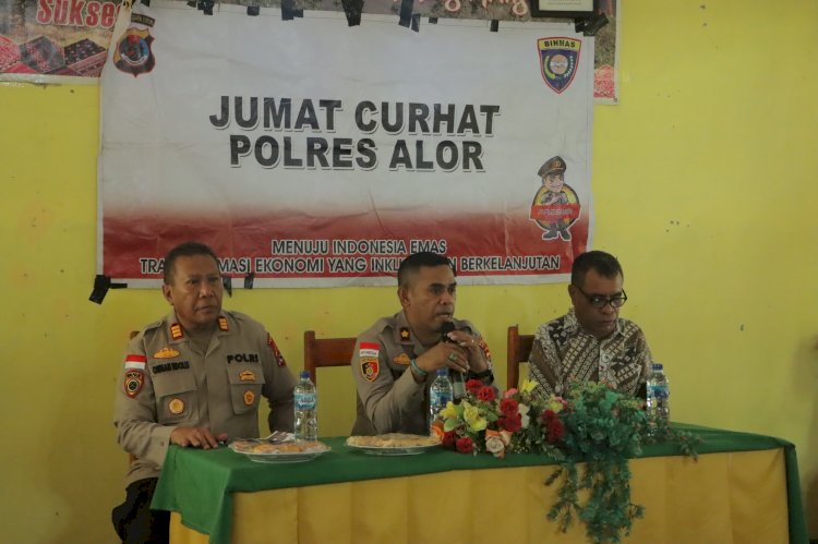 Polres Alor Gelar Jumat Curhat di Kalabahi Barat, Warga Sampaikan Aspirasi Soal Kamtibmas hingga Media Sosial