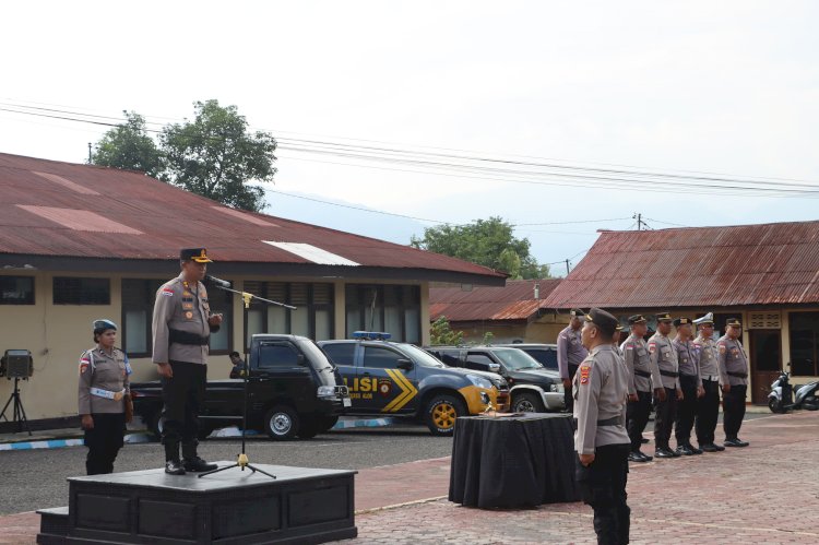 Kapolres Alor Pimpin Upacara Sertijab Kasat Binmas, Kasat Narkoba dan Kapolsek Pantar Barat