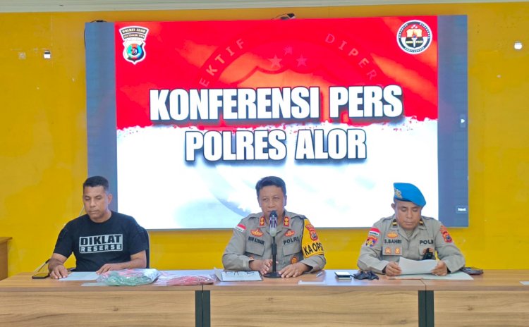 Kapolres Alor Pimpin Konferensi Pers Kasus Pembunuhan, Satu Tersangka Diamankan