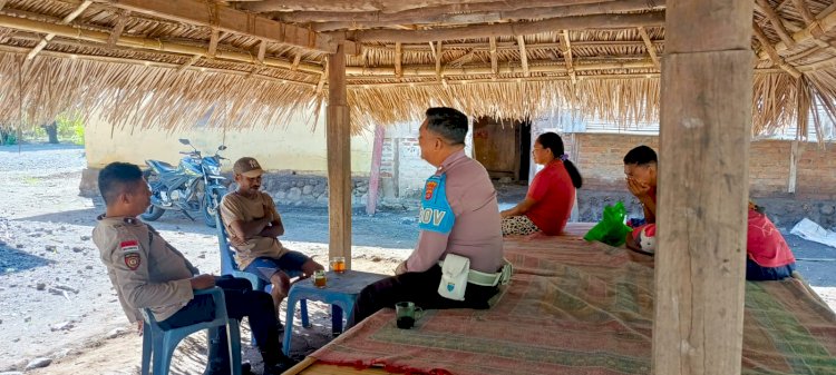 Patroli Dialogis Polsek Alor Timur Perkuat Kemitraan dengan Warga Desa Maritaing