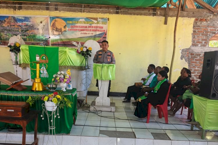 Polsubsektor Pureman Gelar Minggu Kasih di Gereja GMIT Lahairoi Masmur, Sampaikan Pesan Kamtibmas kepada Warga