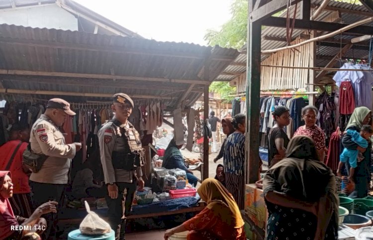 Polsek Pantar Patroli Dialogis di Pasar Kabir, Sampaikan Pesan Kamtibmas kepada Masyarakat