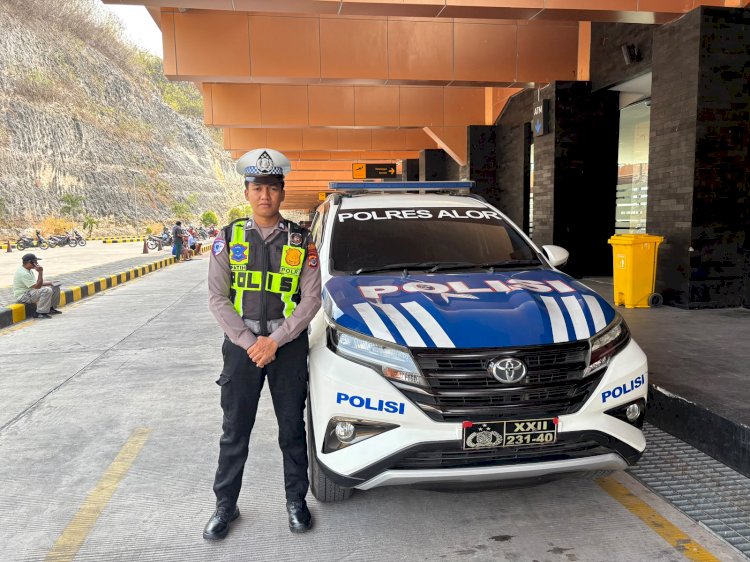 Satlantas Polres Alor Kawal Kunjungan Kerja Wakil Gubernur NTT, Pastikan Perjalanan Aman dan Lancar