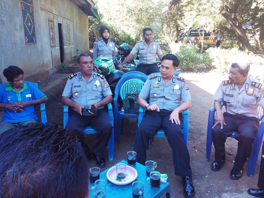 Waka Polres Alor Kunjungi Pos Bhabinkamtibmas Alor Tengah Utara