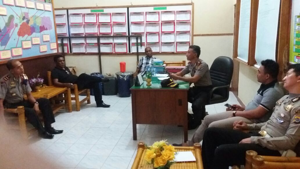 Kabag Ops Polres Alor Pimpin Rapat Anev