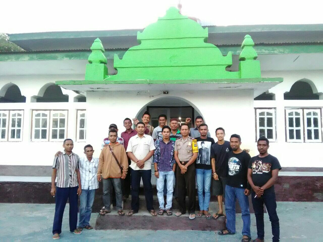 Jalin Silaturahmi Brigpol M. Rusli Bala Hadiri Penetapan Ketua Remaja Masjid Nurul Haq Moepali