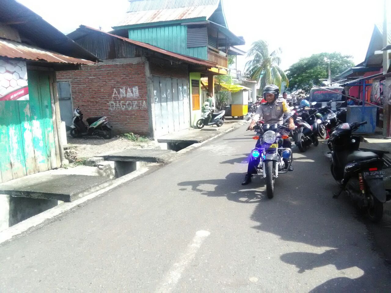 ANGGOTA BHABINKAMTIBMAS POLRES ALOR KAWAL JENASAH