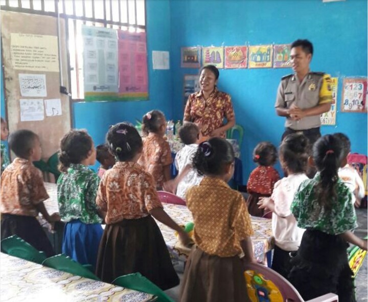 Bhabinkamtibmas Polsek Atu Laksanakan Giat Polisi Sahabat Anak