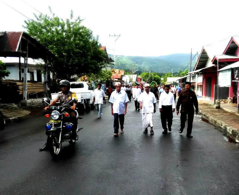 Bhabinkamtibmas Polres Alor Kawal Jenazah Warga